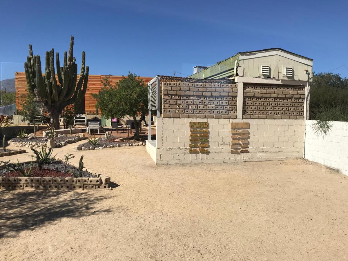 Susu'Z Village Hostel And Rooms La Ventana Exterior foto